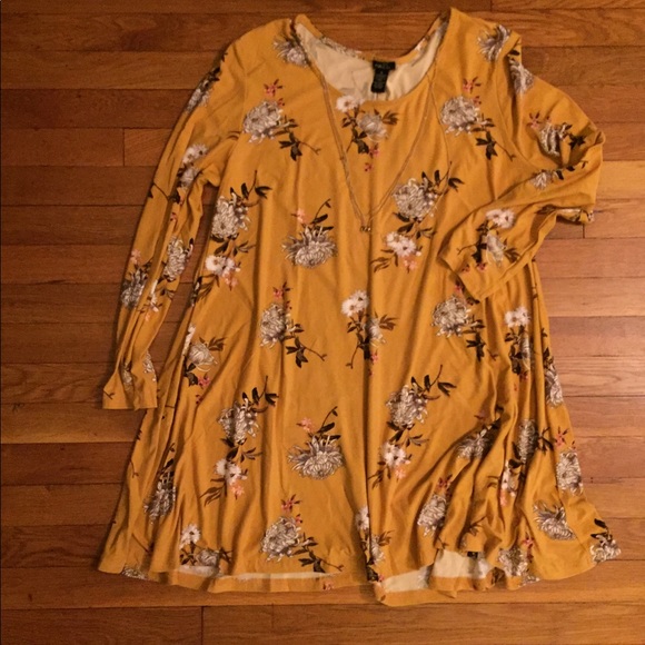 Rue21 Tops - 5/$25 Bundle - Gold floral Mini/tunic